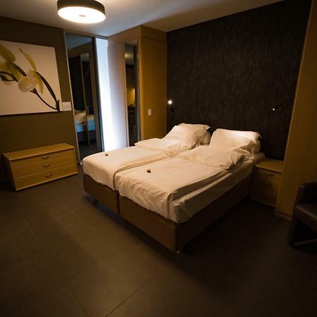 Su'Ro Bed And Breakfast Gent Eksteriør bilde