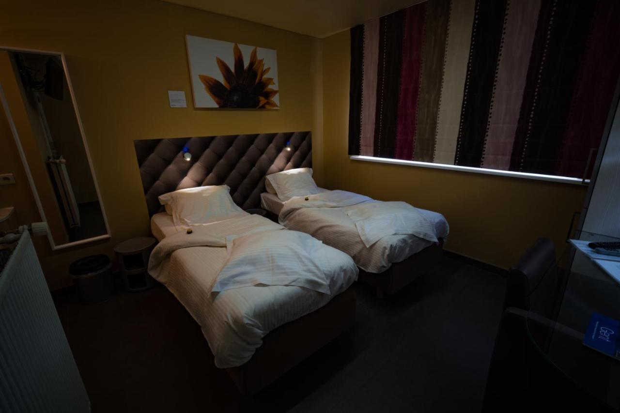 Su'Ro Bed And Breakfast Gent Eksteriør bilde